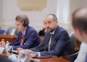 дискусијата на тема „Домувањето и младите во Северна Македонија“, организирано од Организацијата за домување и станари (ОДС) и Фондацијата „Фридрих Еберт“ (ФЕС)./Фото: Влада.мк