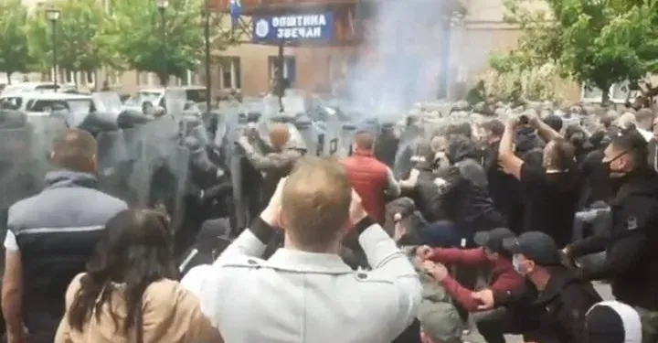 Звечан немири (Фото: Твитер)