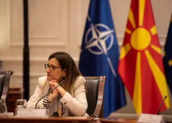 Министерката за труд и социјална политика, Јованка Тренчевска денеска претседаваше со десеттата седница на Економско социјалниот совет.